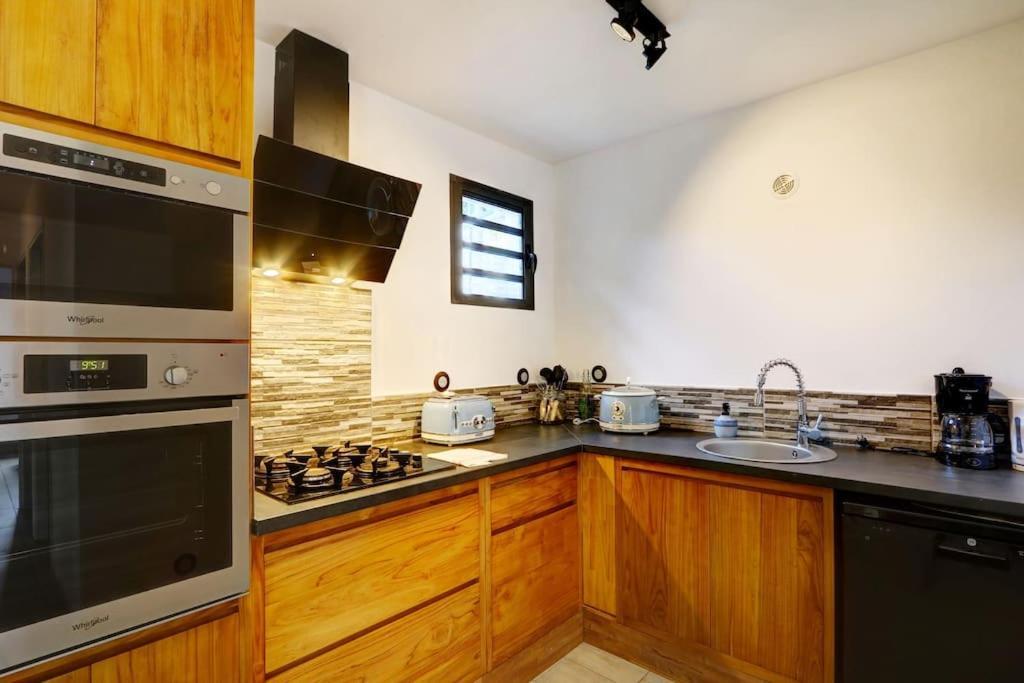 Villa 3 Etoiles Avec Piscine Chauffee Saint Pierre - Dodoterla Bagian luar foto